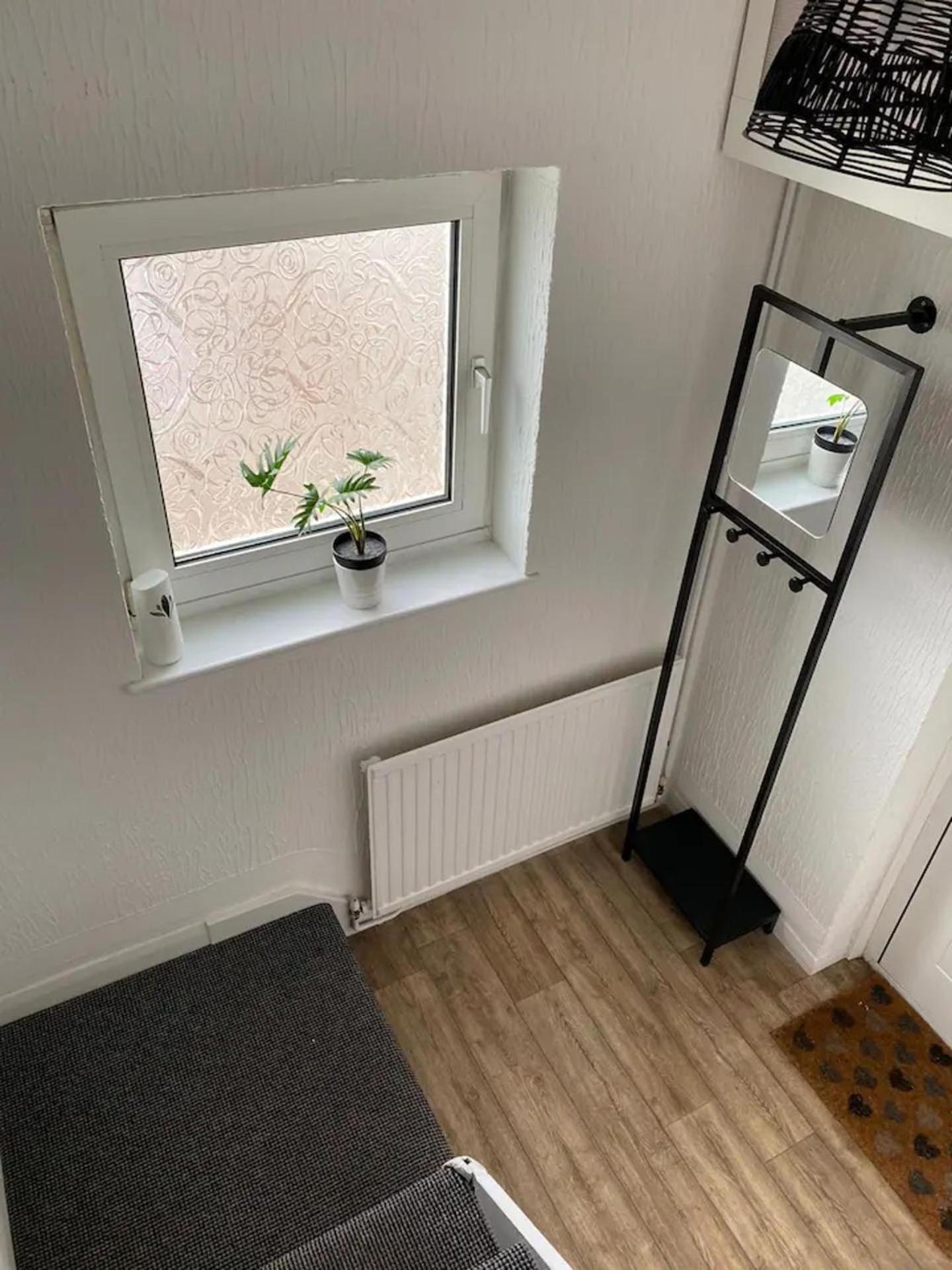 2 Bed-Sleeps 4-Sea View-Pet Friendly-Parking Apartment Llanelli Exterior photo